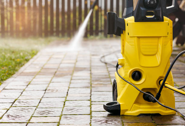 Professional Pressure washing in Saraland, AL